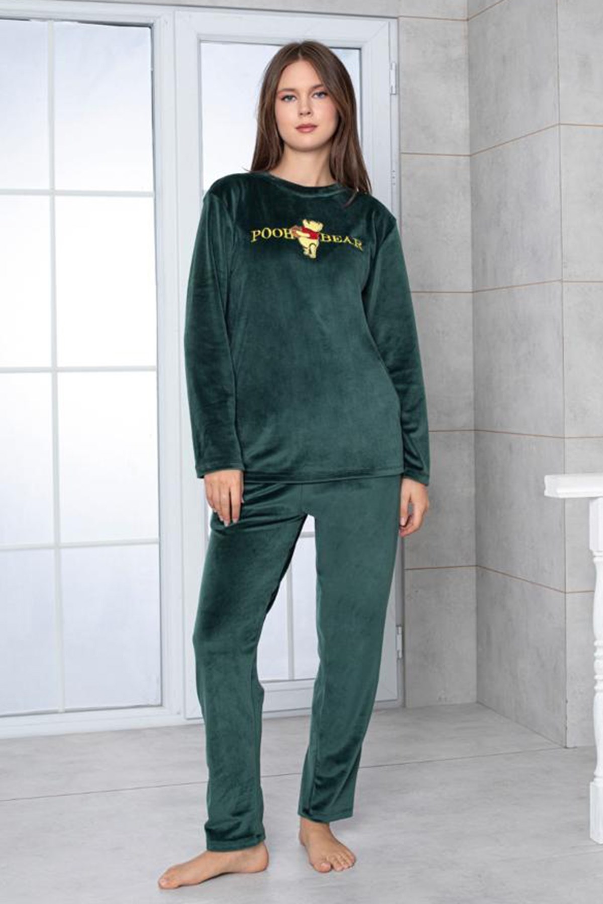 Kadife Kumaş Teknur 52161 Yeşil Renk Kadın Uzun Kol Pijama Takımı